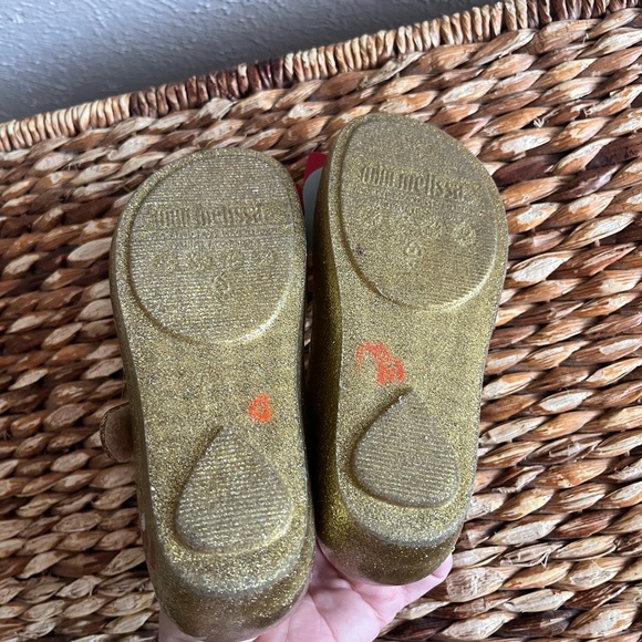 Mini Melissa Disney dumbo gold shimmer Mary Jane red bow 10 - Picture 5 of 7